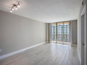 1030 Seminole Dr in Fort Lauderdale, FL - Building Photo - Building Photo