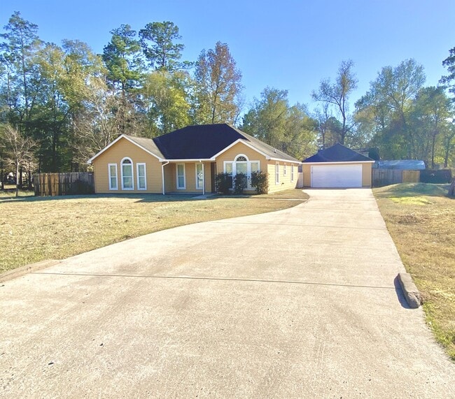 property at 19906 S Plantation Estates Dr