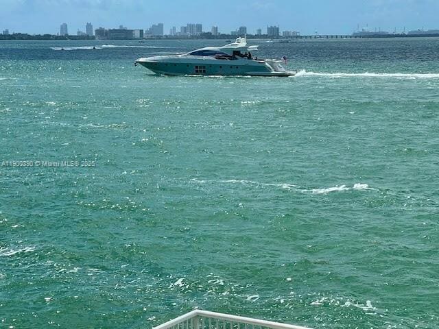 2016 Bay Dr in Miami Beach, FL - Building Photo - Building Photo