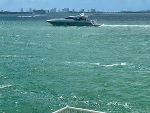 2016 Bay Dr in Miami Beach, FL - Building Photo - Building Photo