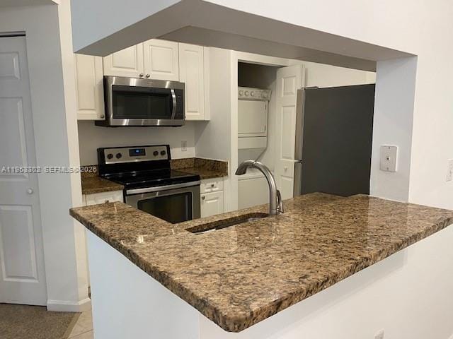 property at 17150 N Bay Rd