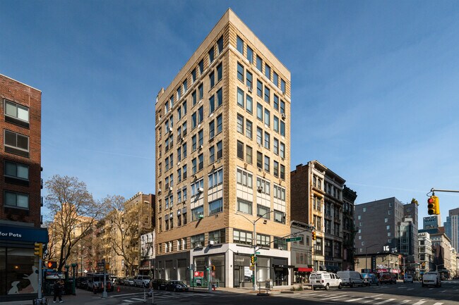 575 Avenue of the Americas in New York, NY - Foto de edificio - Building Photo