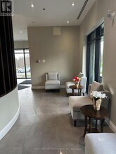 1 Redfern Ave in Hamilton, ON - Building Photo - Building Photo