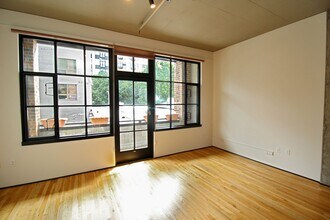 408 NW 12th Ave in Portland, OR - Building Photo - Building Photo