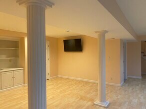 22 Saxon Ln in Shrewsbury, MA - Building Photo - Building Photo