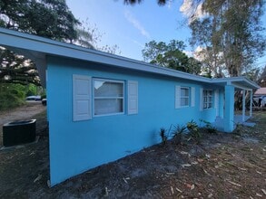 4896 35th Ave in Vero Beach, FL - Building Photo - Building Photo