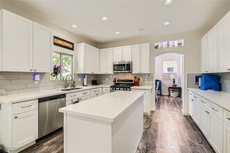 3749 Climbing Rose St in Las Vegas, NV - Building Photo - Building Photo