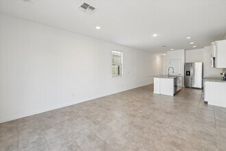 4312 W Allen St in Laveen, AZ - Foto de edificio - Building Photo