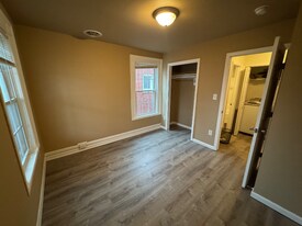 377 National Ave in Winchester, VA - Building Photo