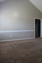 107 Kenison Way in Pikeville, NC - Building Photo - Building Photo