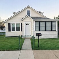 6600 Detroit Ave in Baltimore, MD - Building Photo