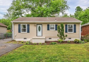 624 Westboro Dr in Nashville, TN - Building Photo