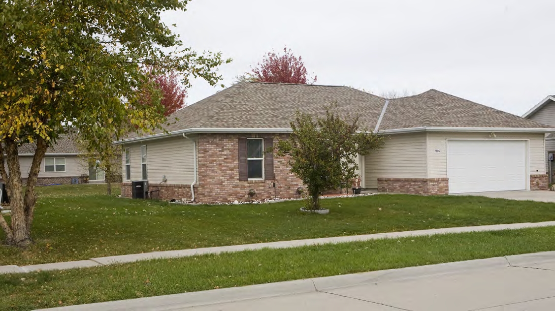 Kearney Plaza Homes in Kearney, NE - Building Photo