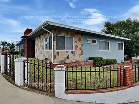 4256 Northridge Dr in Los Angeles, CA - Building Photo