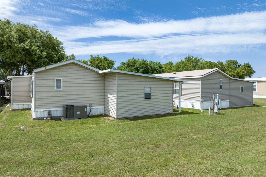 4119 W Bus Hwy 83 in Harlingen, TX - Building Photo