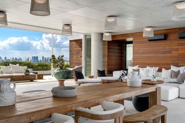 property at 4701 Meridian Ave