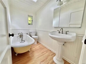 2260 Glenneyre St in Laguna Beach, CA - Building Photo - Building Photo