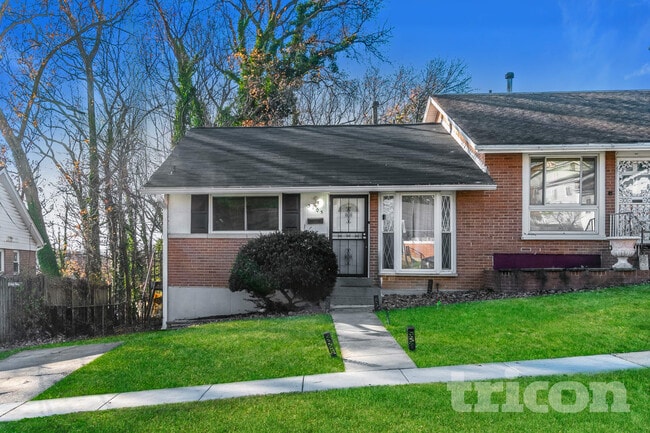 property at 3105 Bellbrook Ct