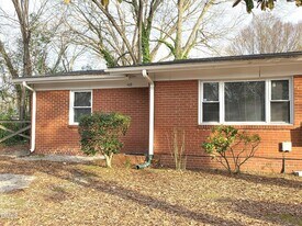 409 Rose Ln in Raleigh, NC - Building Photo