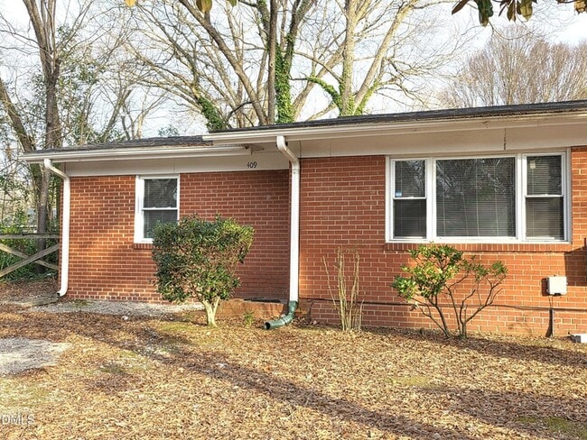 property at 409 Rose Ln