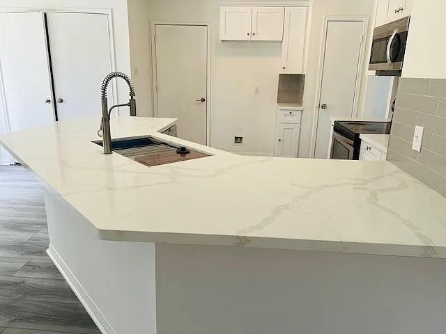 property at 17627 Glenwolf Dr
