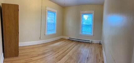 2 N Main St in Webster, MA - Building Photo - Building Photo