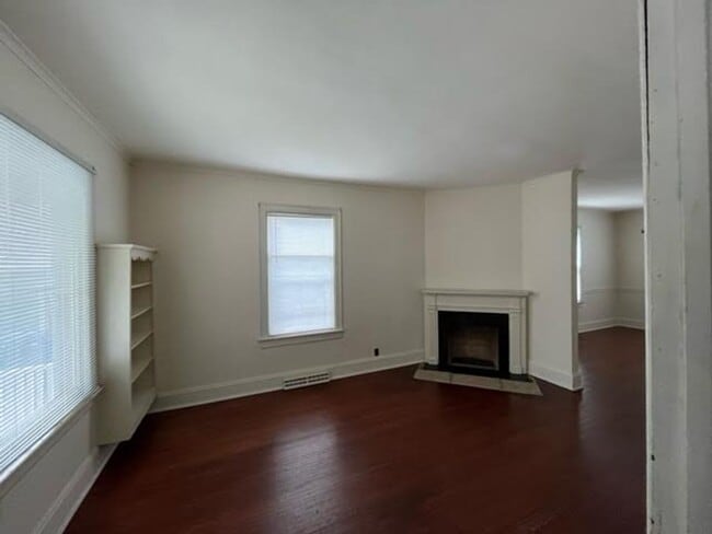 28 Sinclair St in Janesville, WI - Building Photo - Building Photo