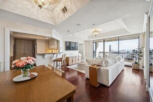 5909 Luther Ln in Dallas, TX - Building Photo