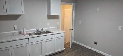 2217 W Marquette St in Peoria, IL - Building Photo - Building Photo