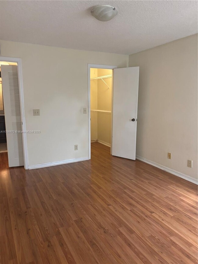 12950 Vista Isles Dr in Sunrise, FL - Building Photo - Building Photo