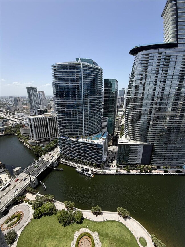 property at 475 Brickell Ave