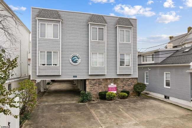 property at 22 S Washington Ave