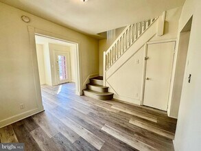 210 Pear St in Cumberland, MD - Foto de edificio - Building Photo