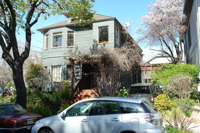 2001 Vine St in Berkeley, CA - Building Photo - Building Photo