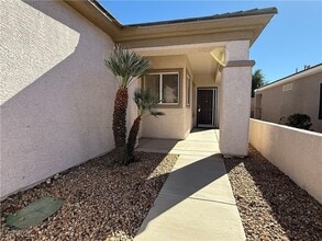 3025 Seaford Peak Dr in Henderson, NV - Building Photo - Building Photo