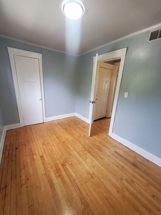3303 W Juneau Ave in Milwaukee, WI - Building Photo