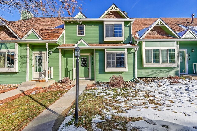 property at 3917 Berkley Ct