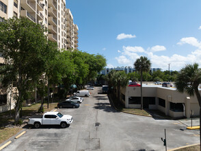 Greenwich Condominiums in North Miami, FL - Building Photo - Building Photo