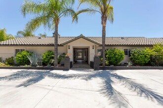 36900 Vía Broza in Temecula, CA - Building Photo - Building Photo