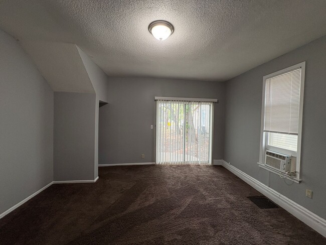 2918 S St in Lincoln, NE - Foto de edificio - Building Photo