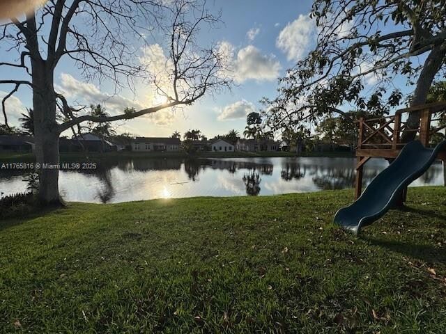 9317 Arborwood Cir, Unit 1821 Fruitvale Ave#3 in Davie, FL - Building Photo - Building Photo