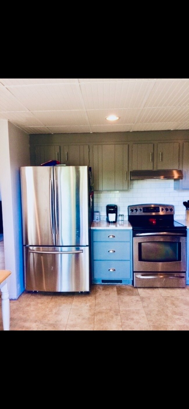 16 Lawrence St, Unit 2 in Medford, MA - Building Photo - Building Photo