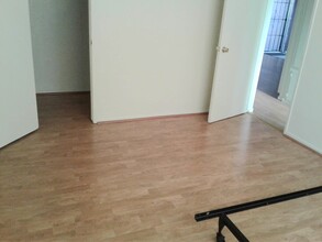 14925 Larch Ave, Unit 14923.5 in Lawndale, CA - Building Photo - Building Photo