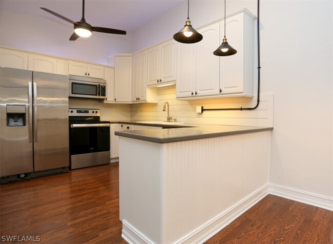 property at 1046 Oak Forest Dr