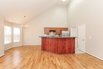 128 Mary Joe Martin Dr in La Vergne, TN - Building Photo - Building Photo