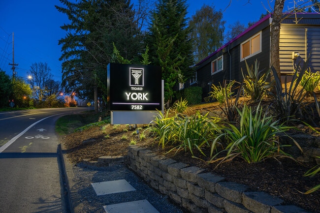 York Apartments by Trion Living photo'