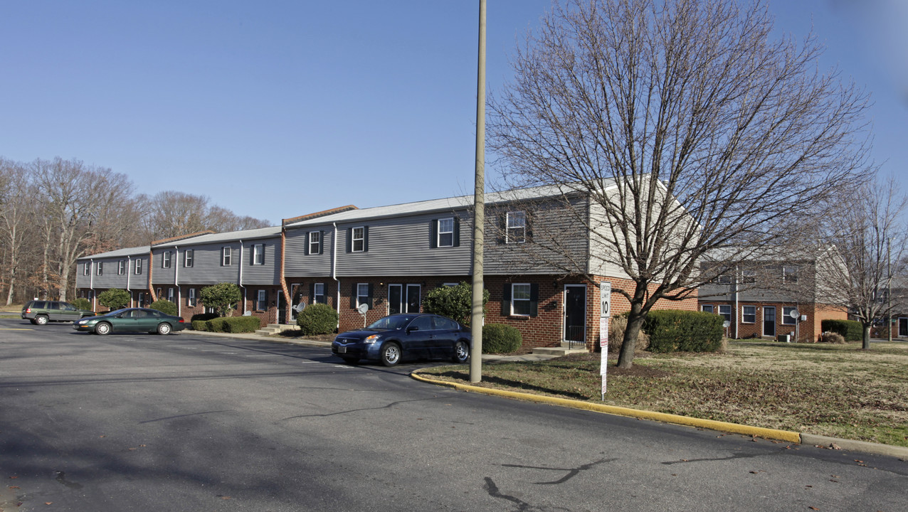 Highland Woods II  (Bellsun) in Highland Springs, VA - Foto de edificio