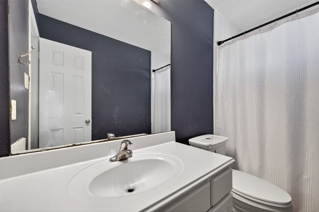 5411 Losoya Ct