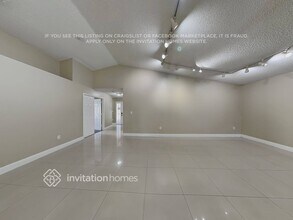 1001 NW 125th Terrace in Sunrise, FL - Foto de edificio - Building Photo