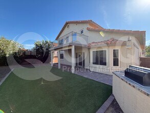 874 W Port Royal Pl in Oro Valley, AZ - Building Photo - Building Photo